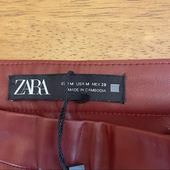 NWT Zara Red Faux Learther Moto Leggings Size M - Picture 4 of 5